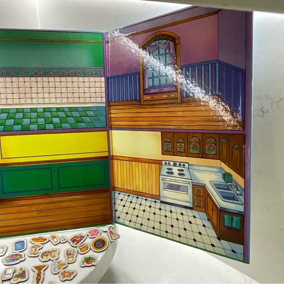 Discovery Toys My Pretty Playhouse Magnetic Play Set Vintage - Picture 7 of 9